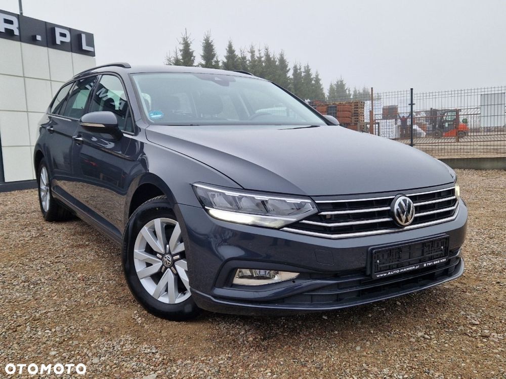 Volkswagen Passat - 4