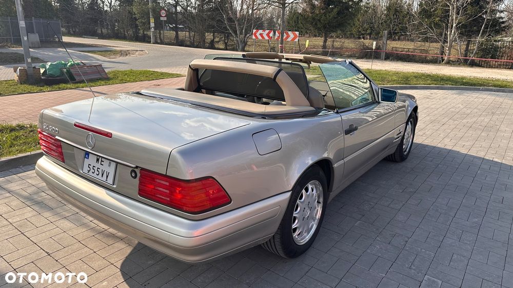 Mercedes-Benz SL - 19