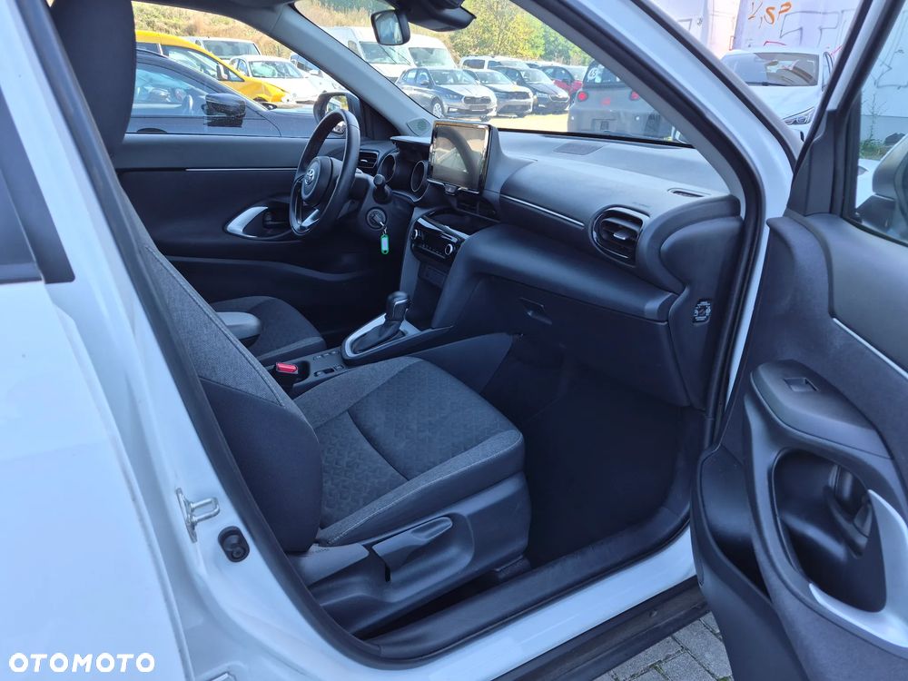 Toyota Yaris - 8