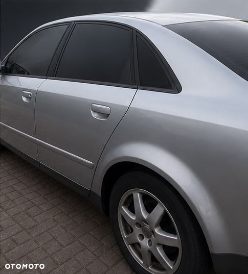 Audi A4 Avant - 4