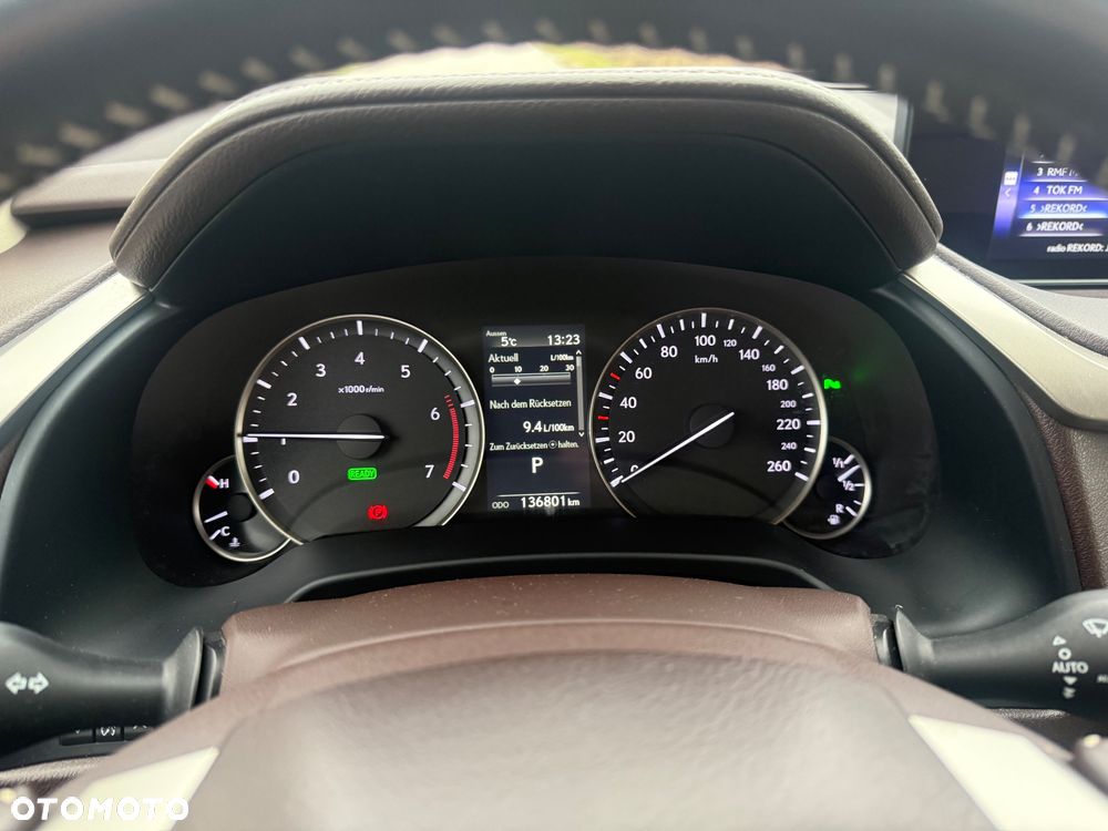 Lexus RX 450h (hybrid) - 24