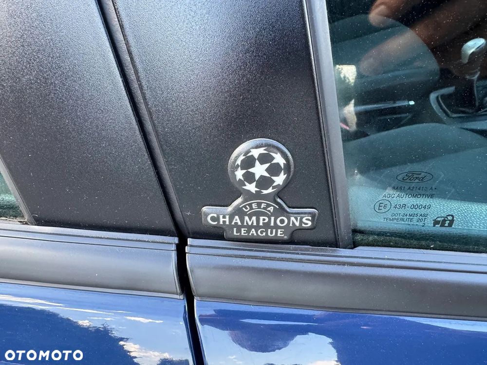 Ford Fiesta 1.4 Champions Edition - 32