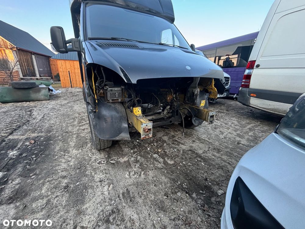 Mercedes-Benz Sprinter - 5