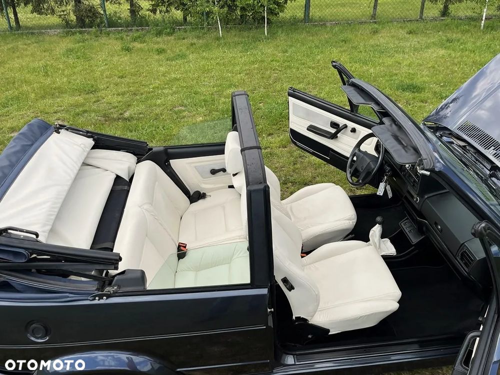 Volkswagen Golf - 12