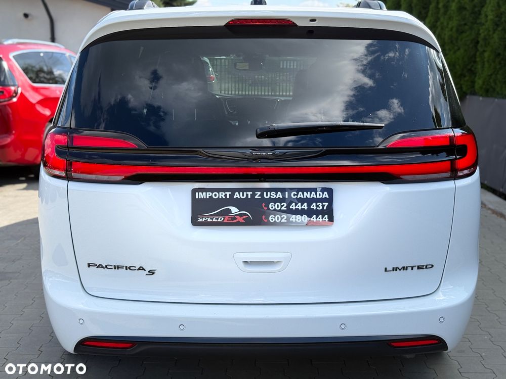 Chrysler Pacifica - 9