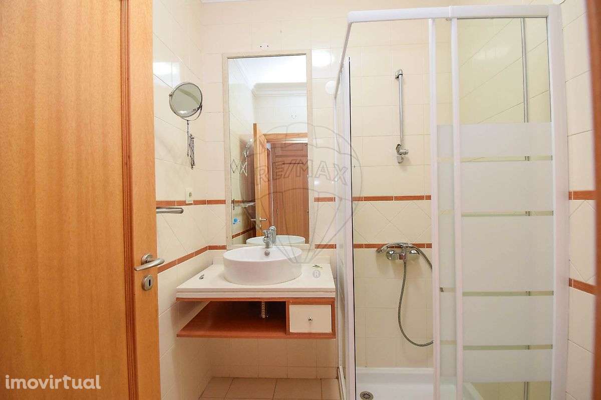 Apartamento T2 para arrendamento - Grande imagem: 2/35