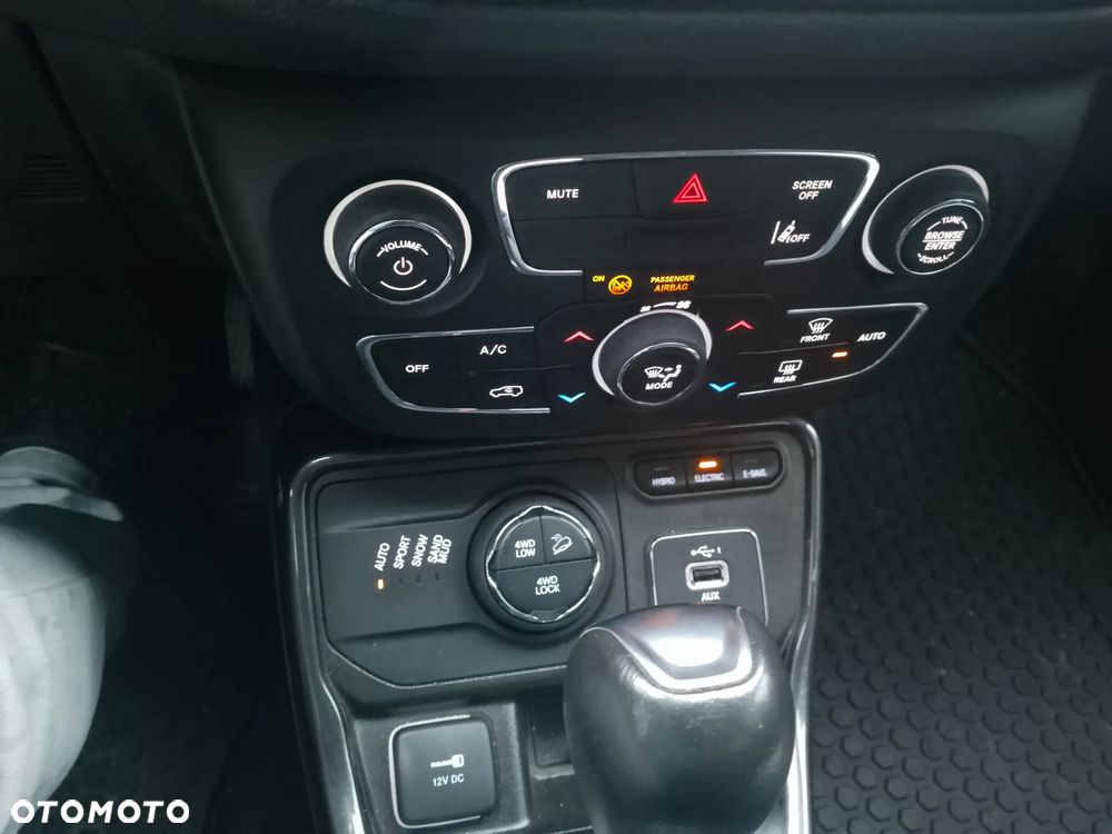 Jeep Compass - 18