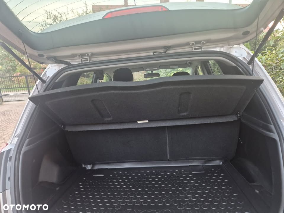 Hyundai ix20 - 11