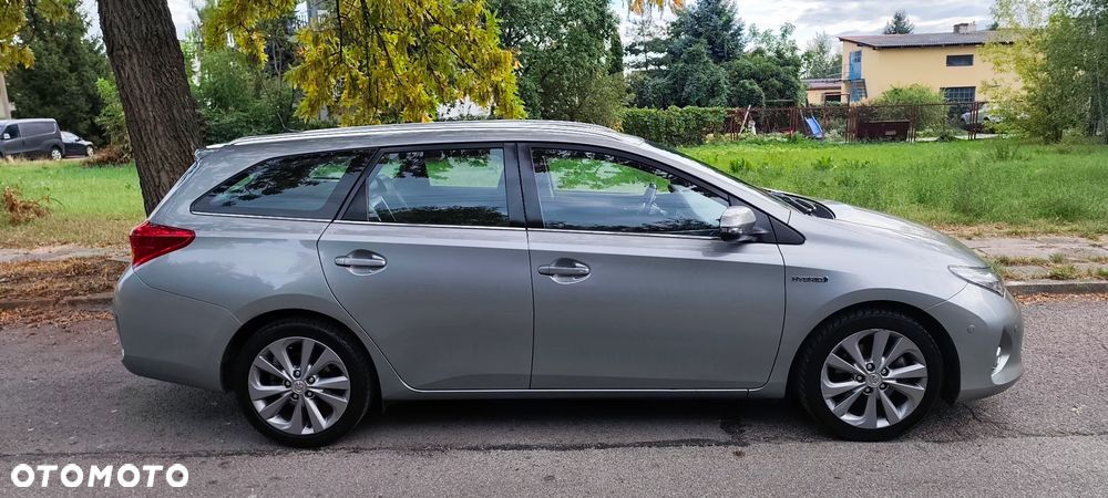 Toyota Auris 1.8 HSD Prestige NAVI - 25