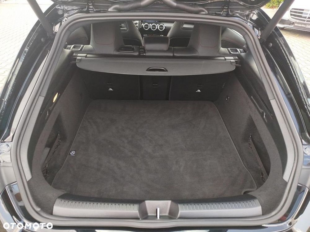 Mercedes-Benz CLA - 23