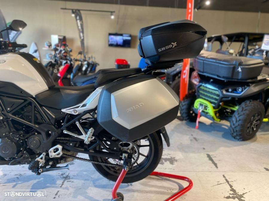 Benelli TRK 502 - 4