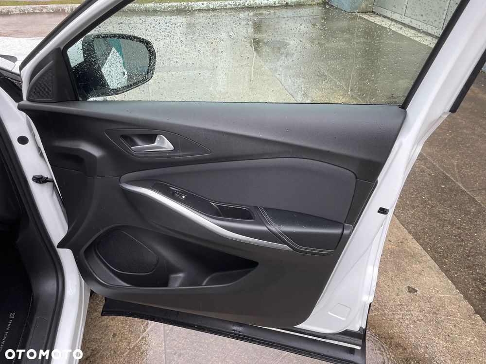 Opel Grandland X 1.2 Start/Stop 120 Jahre - 21