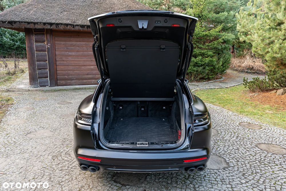 Porsche Panamera - 20