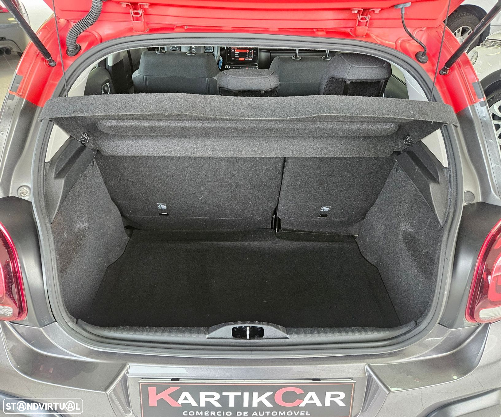 Citroën C3 1.2 PureTech Shine - 36