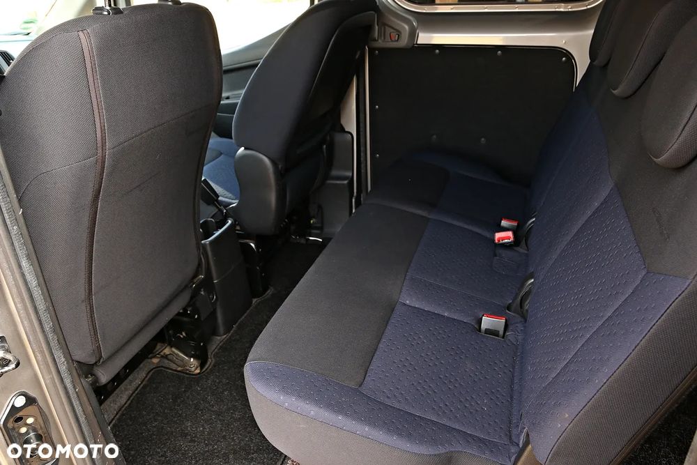 Nissan NV200 - 33