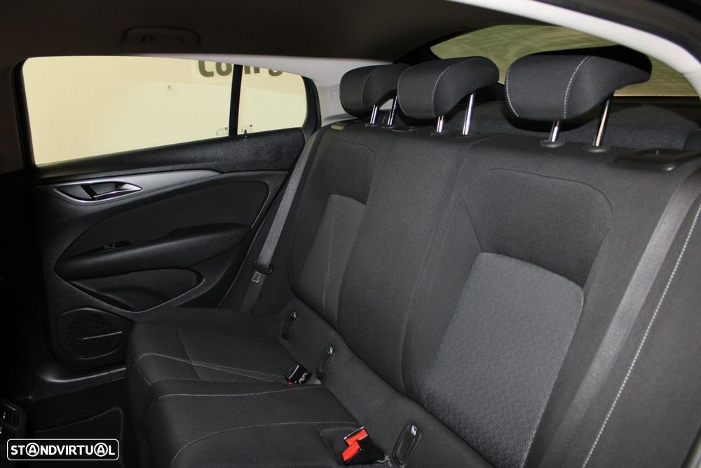 Opel Insignia Grand Sport 1.6 CDTi Business Edition - 25