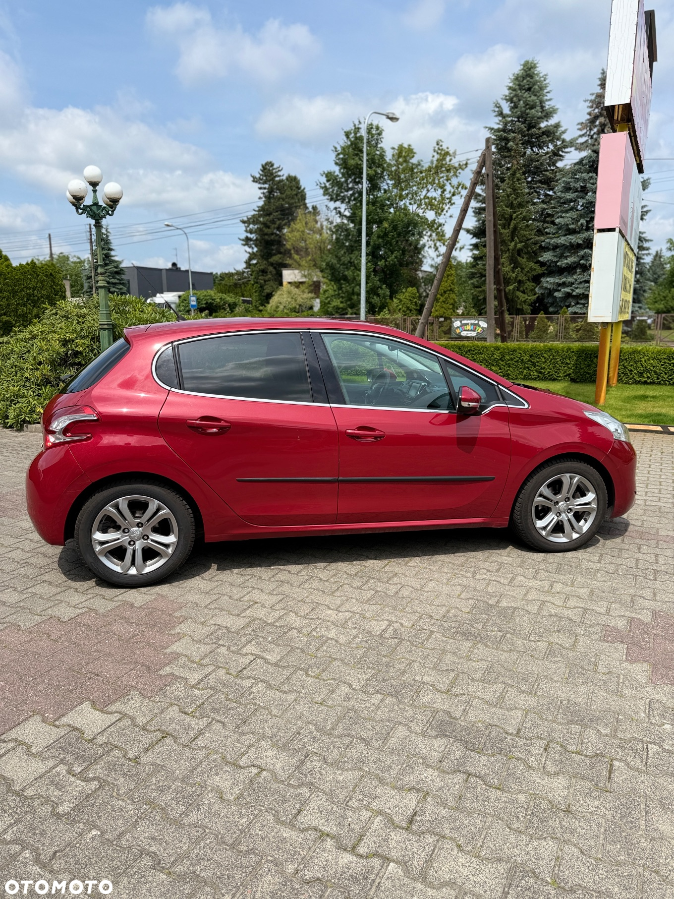 Peugeot 208 1.6 VTi Allure - 11