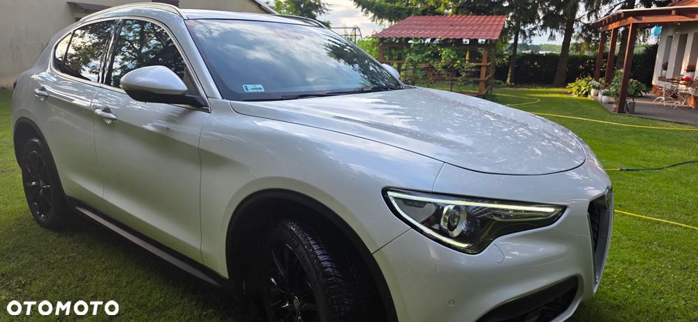 Alfa Romeo Stelvio 2.0 Turbo 16V AT8-Q4 Super - 4