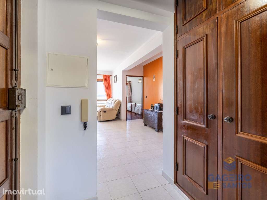 Apartamento T2 com piscina e vista baía | São Martinho do Porto - Grande imagem: 4/35