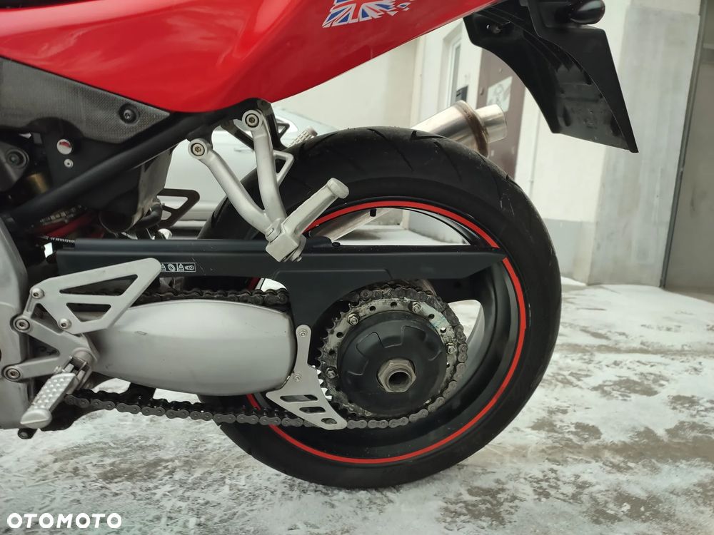 Triumph Daytona - 15