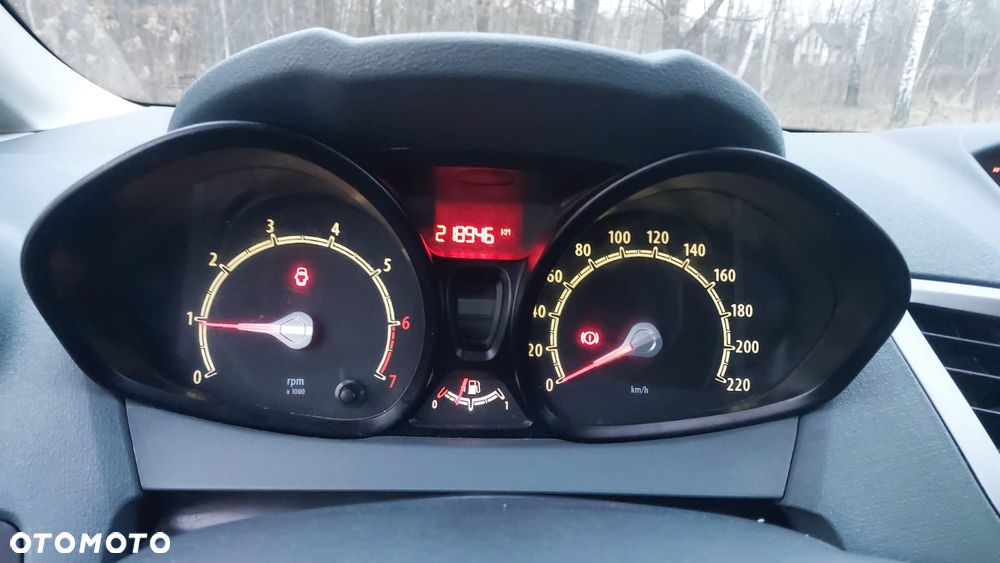 Ford Fiesta 1.25 Ambiente - 8