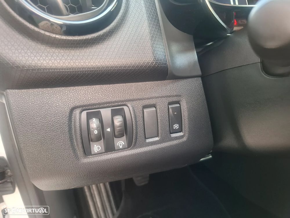 Renault Clio Sport Tourer 0.9 TCe Limited - 30