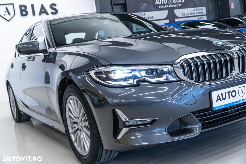 BMW Seria 3 318i Aut. Sport Line - 29