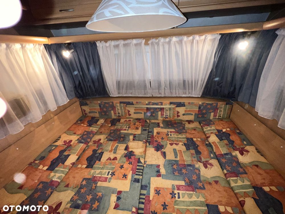 Dethleffs Camper 460 - 33