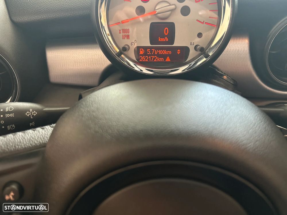 MINI Cabrio Cooper D Highgate - 29