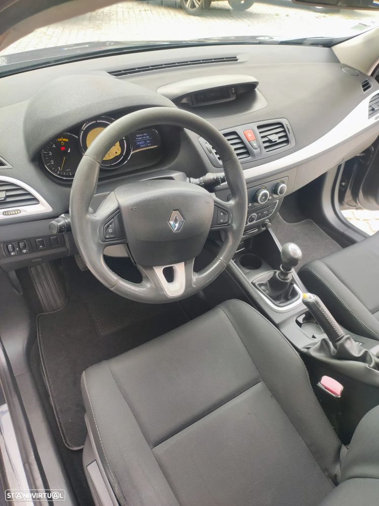 Renault Mégane dCi 110 FAP Expression - 12