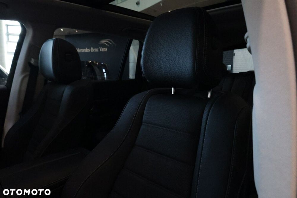 Mercedes-Benz GLS - 15