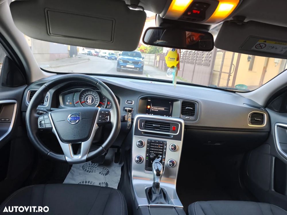 Volvo V60 D3 Geartronic Momentum - 9