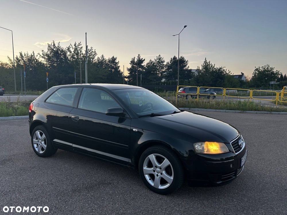 Audi A3 3-drzwiowe 1.6 Ambiente - 4