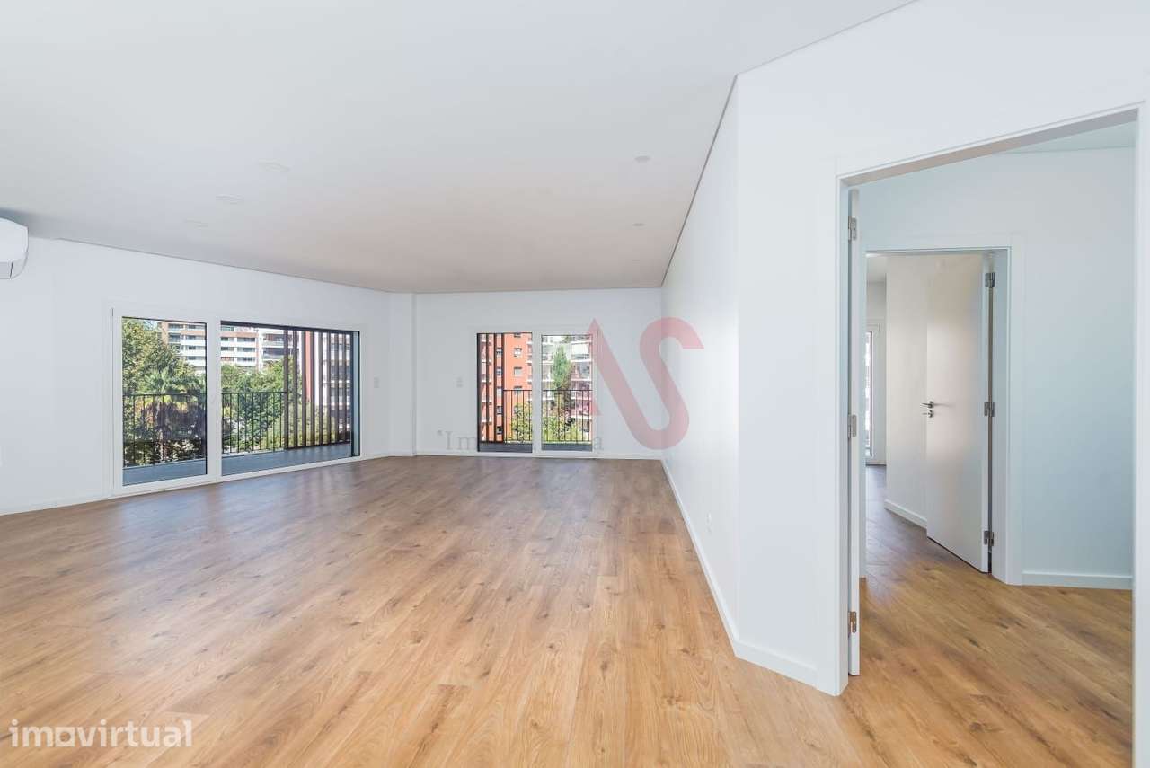 Apartamento T3 NOVO na Urbanização Colinas do Cruzeiro, em Odivelas - Grande imagem: 3/26