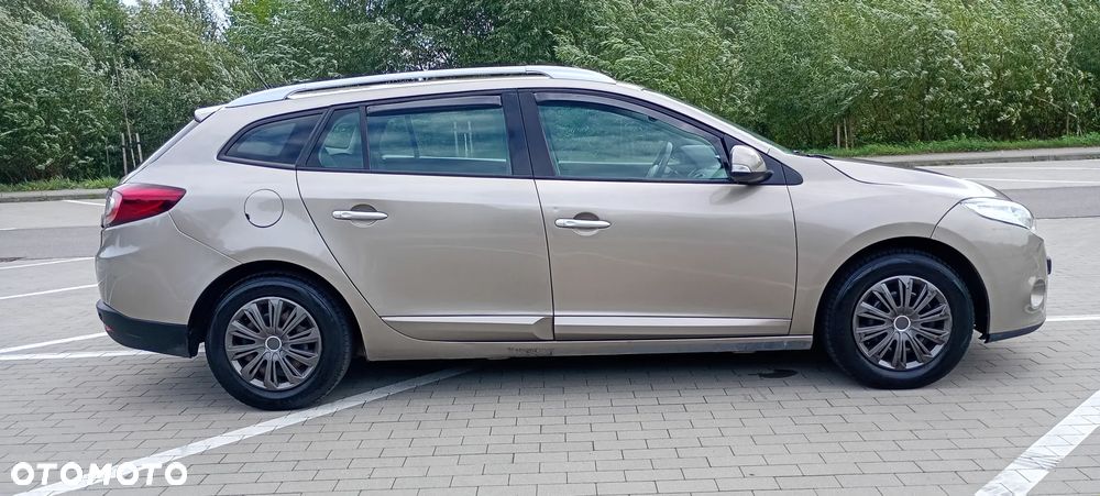Renault Megane 1.6 16V Dynamique Euro5 - 4