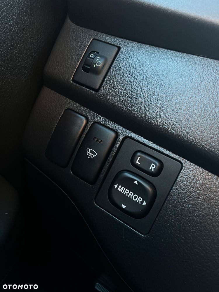 Daihatsu Materia 1.5 WhiteX - 26