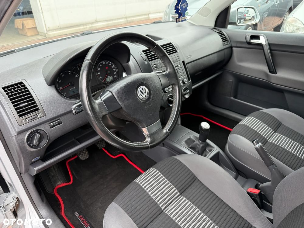 Volkswagen Polo - 14