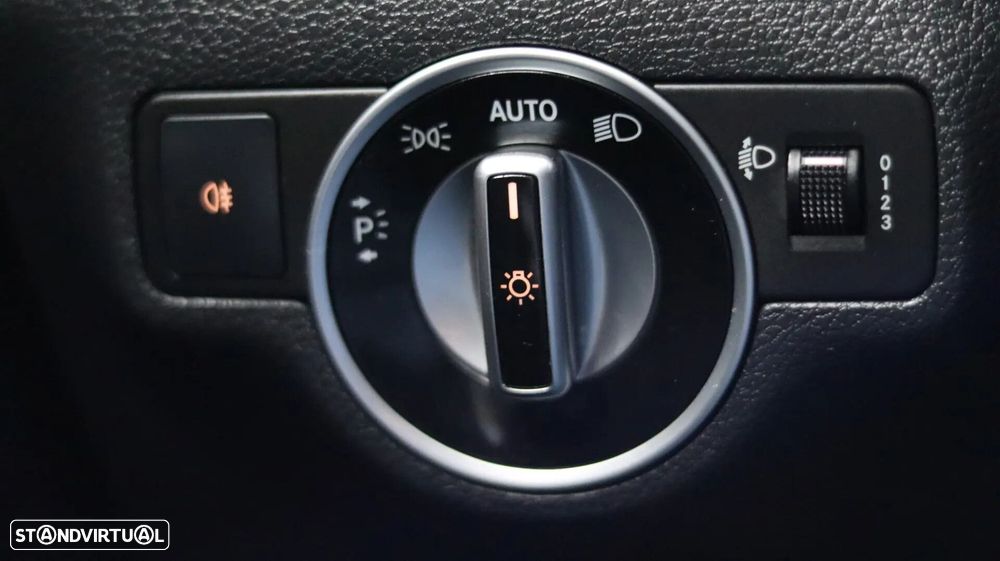 Mercedes-Benz CLA 220 d Shooting Brake Urban Aut. - 15