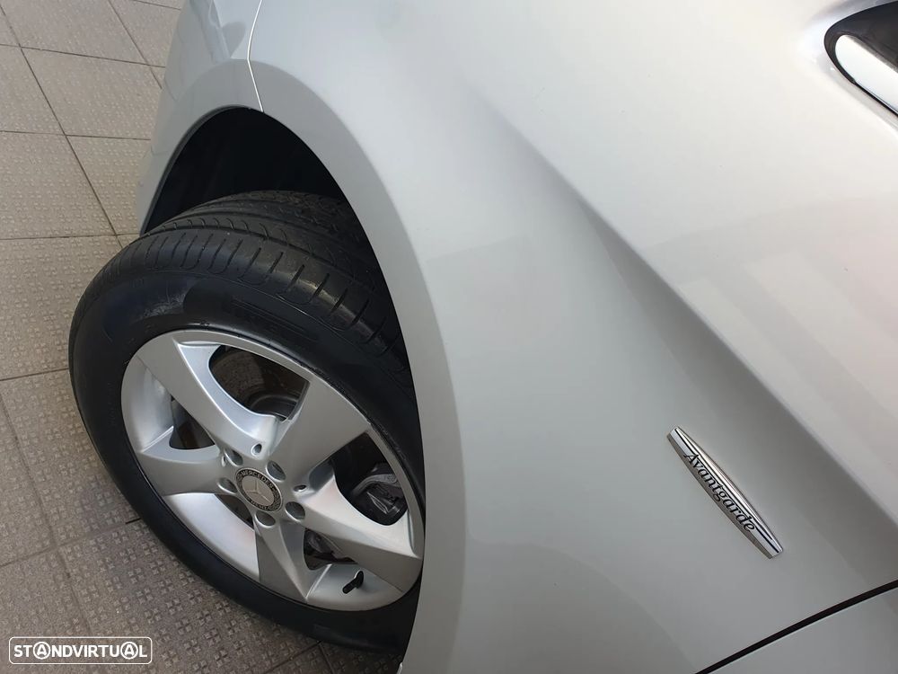 Mercedes-Benz V 250 d Longo Avantgarde - 29