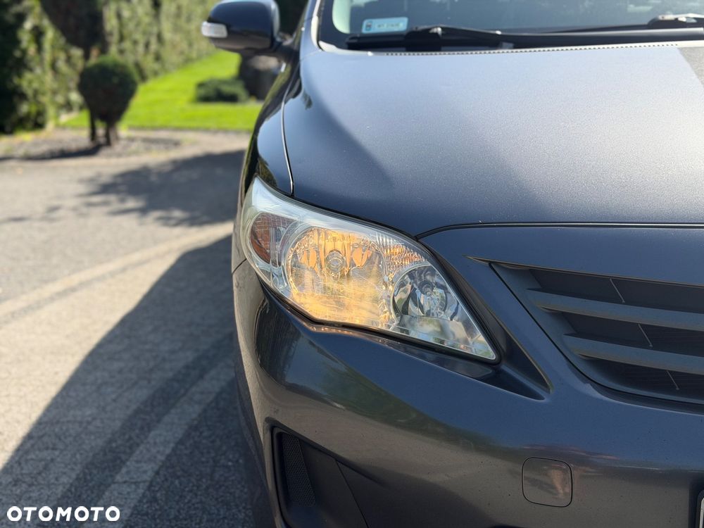 Toyota Corolla 1.6 Luna - 8