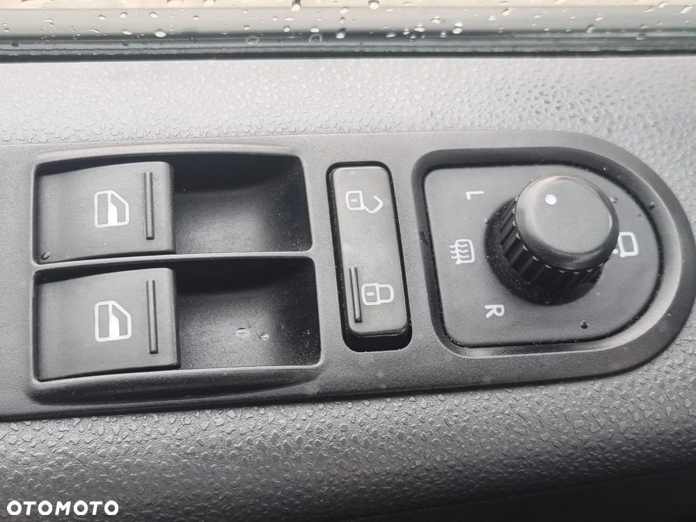 Volkswagen Caravelle L2 Trendline 4Motion - 23