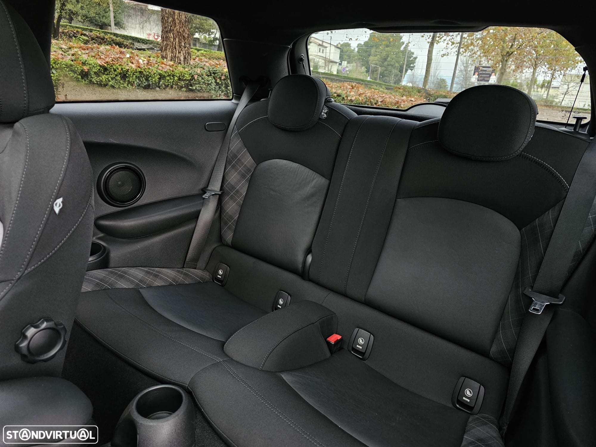 MINI 3 Portas Cooper D 60 Years Chili - 25