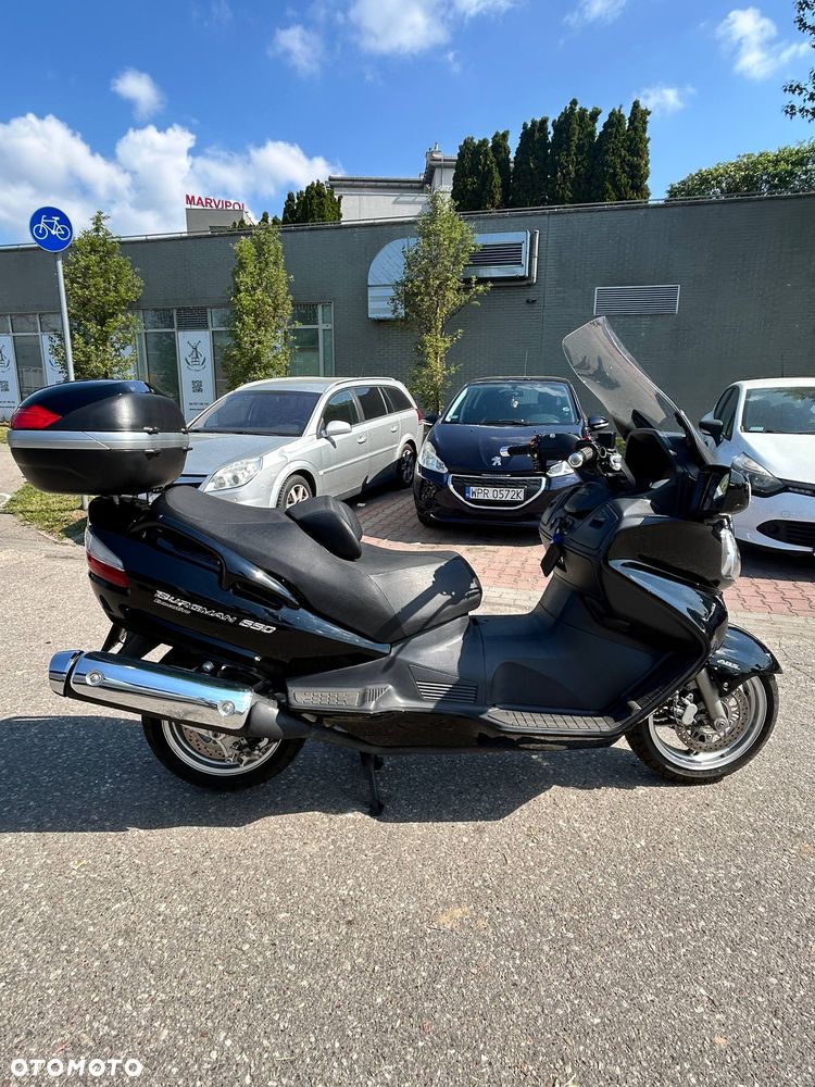 Suzuki Burgman - 8
