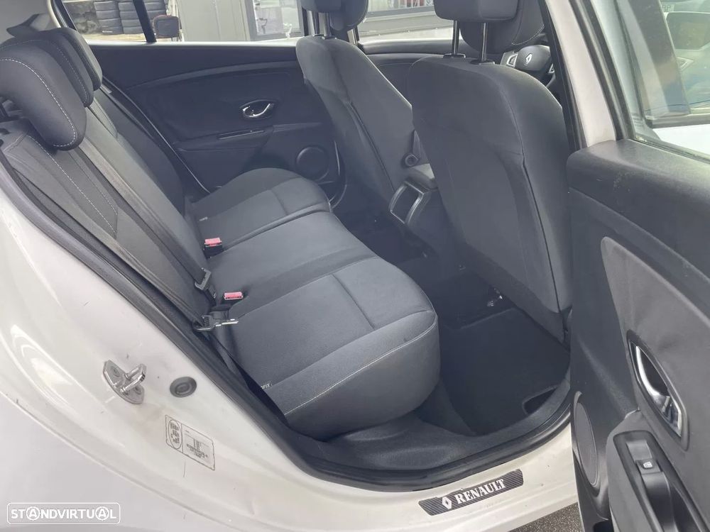 Renault Mégane 1.5 dCi Dynamique - 15