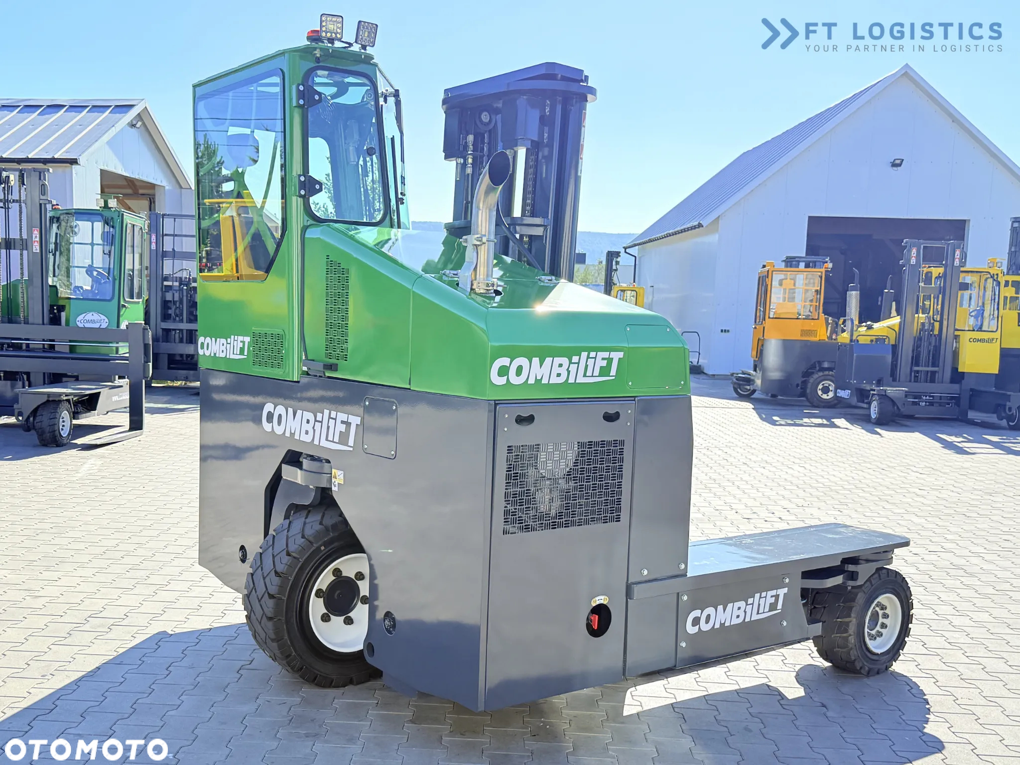 Combilift WÓZEK CZTEROKIERUNKOWY - WIELOKIERUNKOWY C4500 / DIESEL / TRIPLEX 4900MM /JEDYNE 4854 MOTOGODZIN /  POZYCJONER WIDEŁ / PEŁNA KABINA - OGRZEWANIE / STAN IDEALNY / Szeroka oferta wózków czterokierunkowych i bocznych, dopasowanych do różnorodnych potrzeb i zastosowań - 8