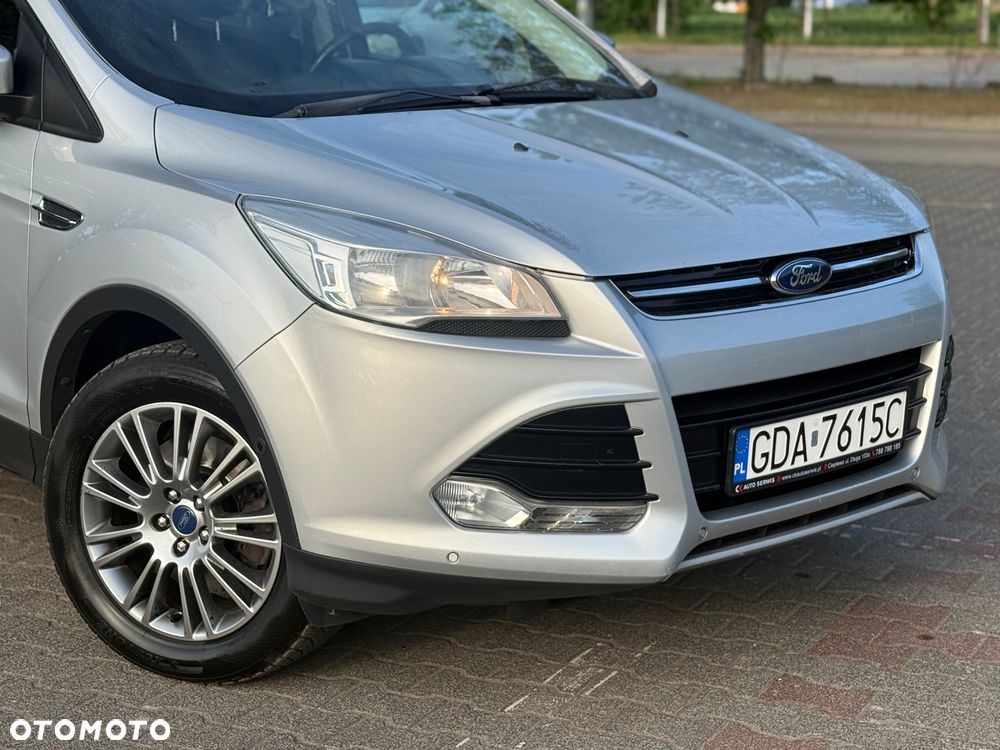 Ford Kuga 2.0 TDCi 2x4 Titanium - 9