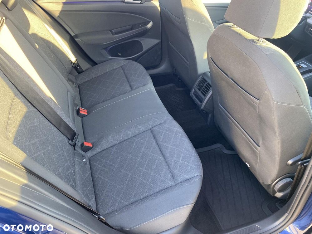 Volkswagen Golf Variant - 13