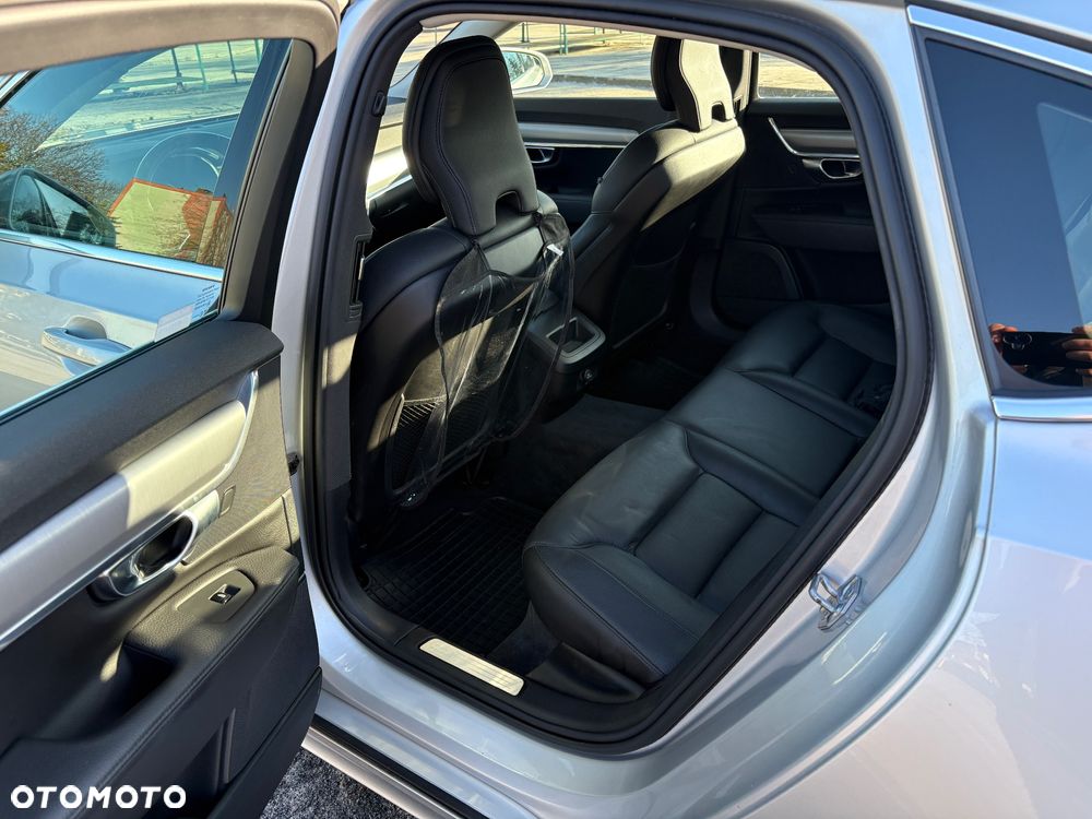 Volvo S90 D4 SCR Momentum Pro - 11