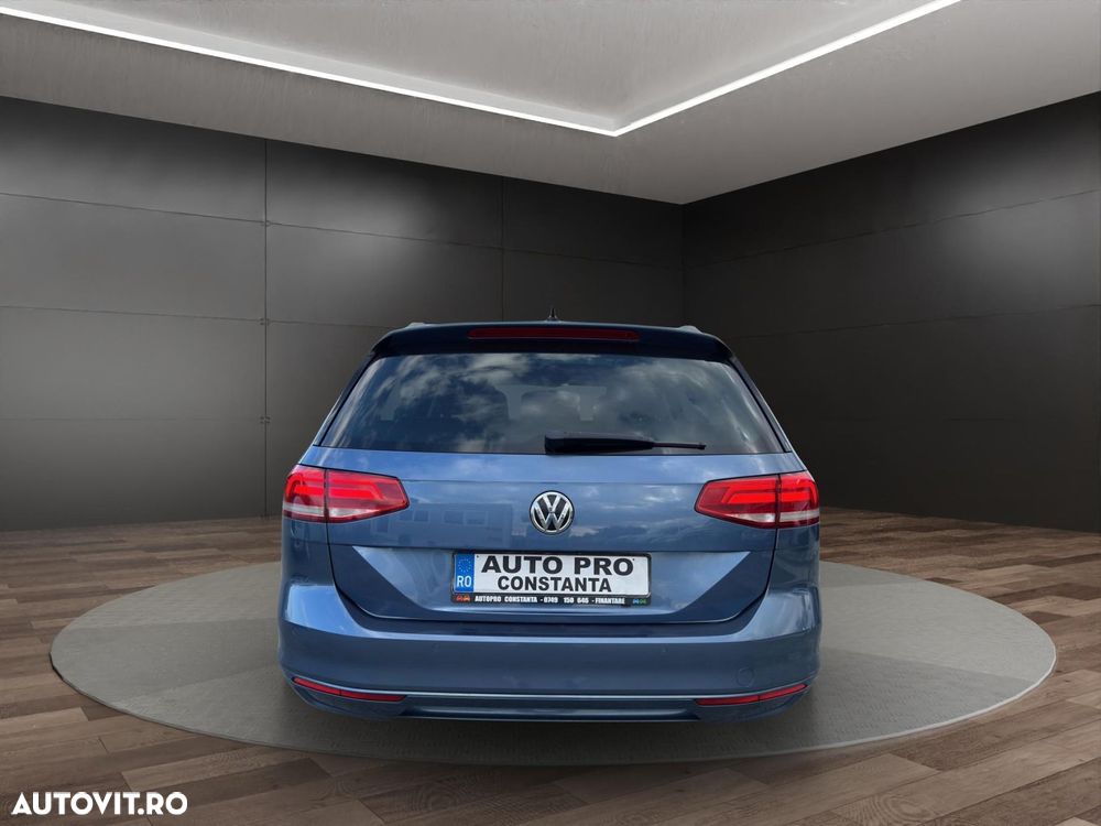 Volkswagen Passat - 14