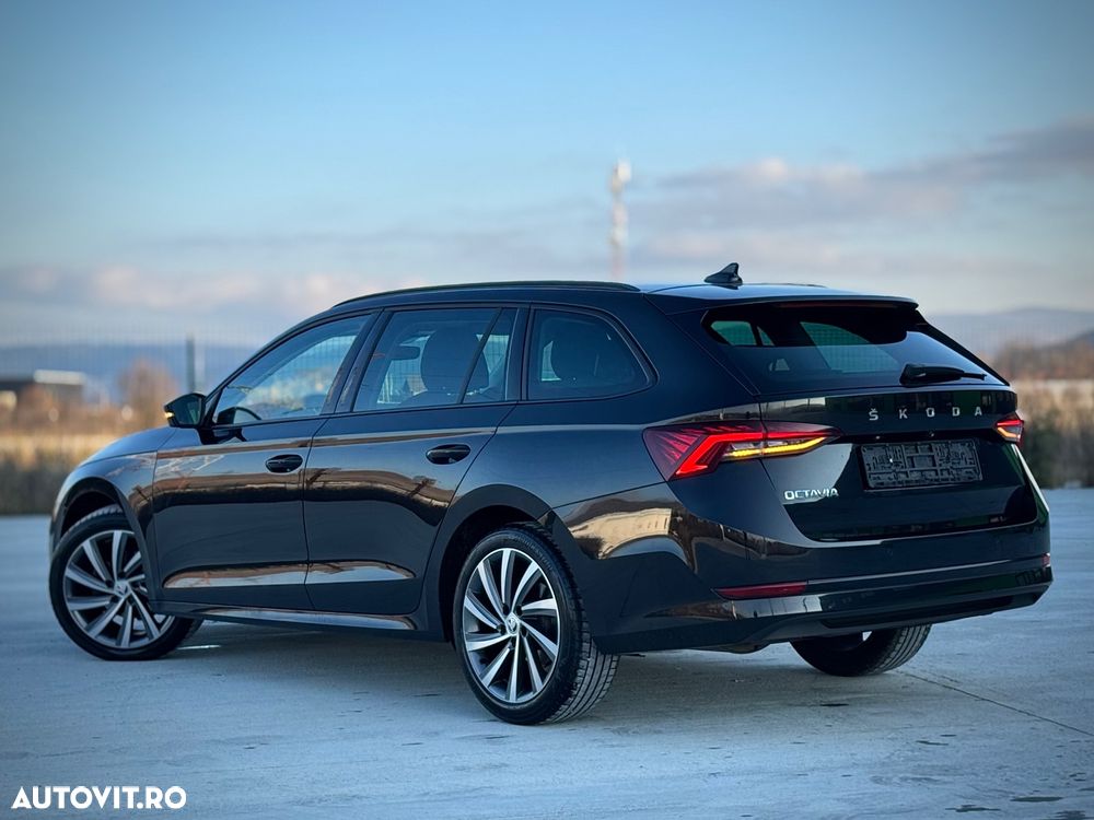 Skoda Octavia Combi 2.0 TDI DSG Exclusive Plus - 8